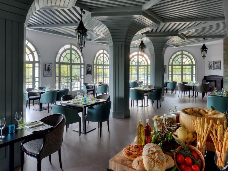 페스 메리어트 호텔 지난 팰리스 외부 사진 The restaurant at the hotel